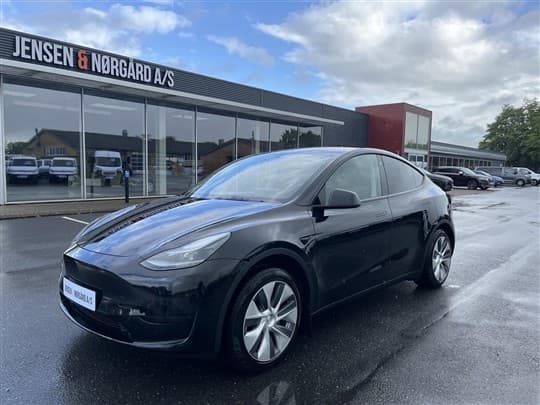 Tesla model y el rwd 299hk 5d aut