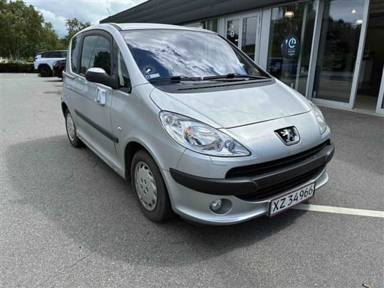 Peugeot 1007 14 dolce 2 tronic 75hk