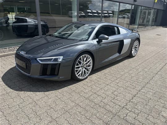 Audi r8 52 v10 plus fsi quattro s tron 610hk 2d 7g aut