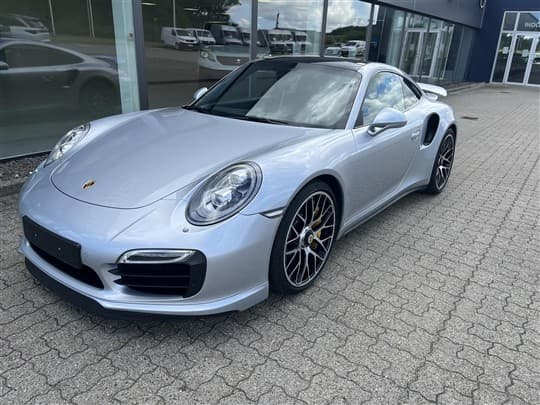 Porsche 911 turbo s 38 4x4 560hk 2d 7g aut