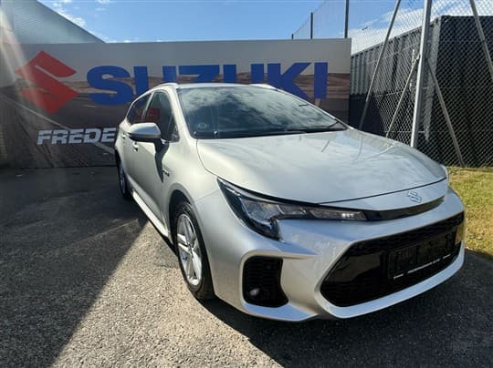 Suzuki swace 18 hybrid active e cvt 122hk stc trinl gear